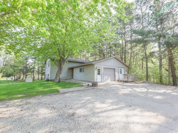 1703 Oak Knoll Dr NE, Alexandria, MN 56308