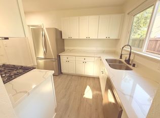 3369 Cerritos Ave #1, Signal Hill, CA 90755