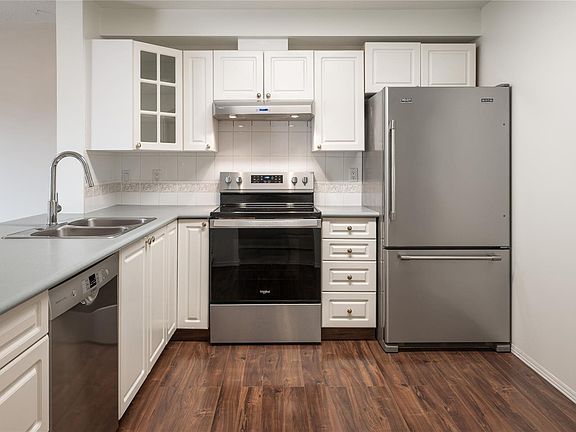 3rd image of 24 Prideaux St #206