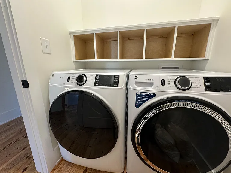 102 N Jarvis St #A — Photo 12