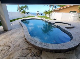 115 Ozona Dr, Palm Harbor, FL 34683