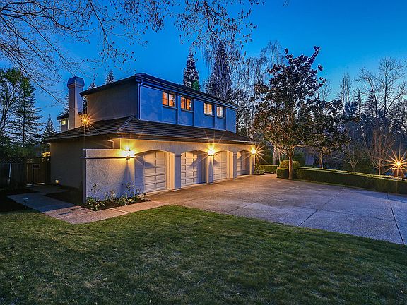 2nd image of 4570 Kingswood Dr