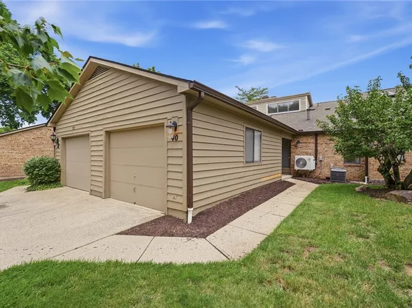 40 Rolling Hills Dr, Cincinnati, OH 45215