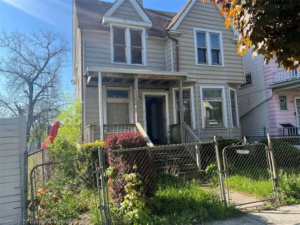 3152 Garfield St, Detroit, MI 48207