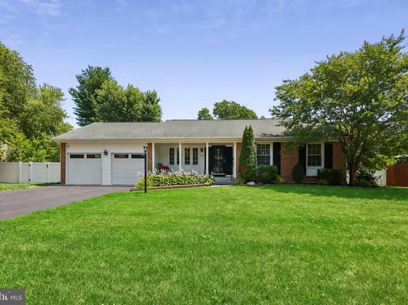 702 Parry Blvd, Cinnaminson, NJ 08077