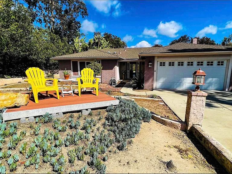 3111 Skyline Dr — Photo 1