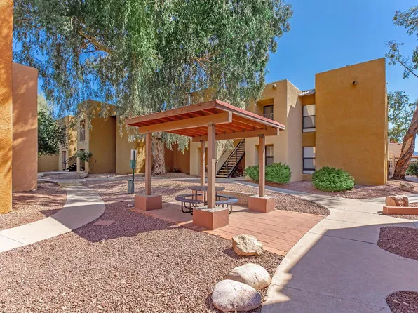 Pebble Creek Apartments