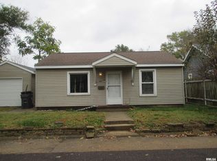 1405 Henry St, Pekin, IL