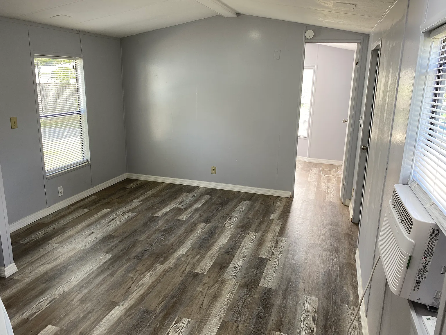 2 bed, $850 — Photo 3