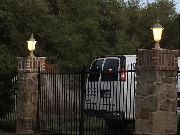 5th image of 901 Shinnecock Hills Dr