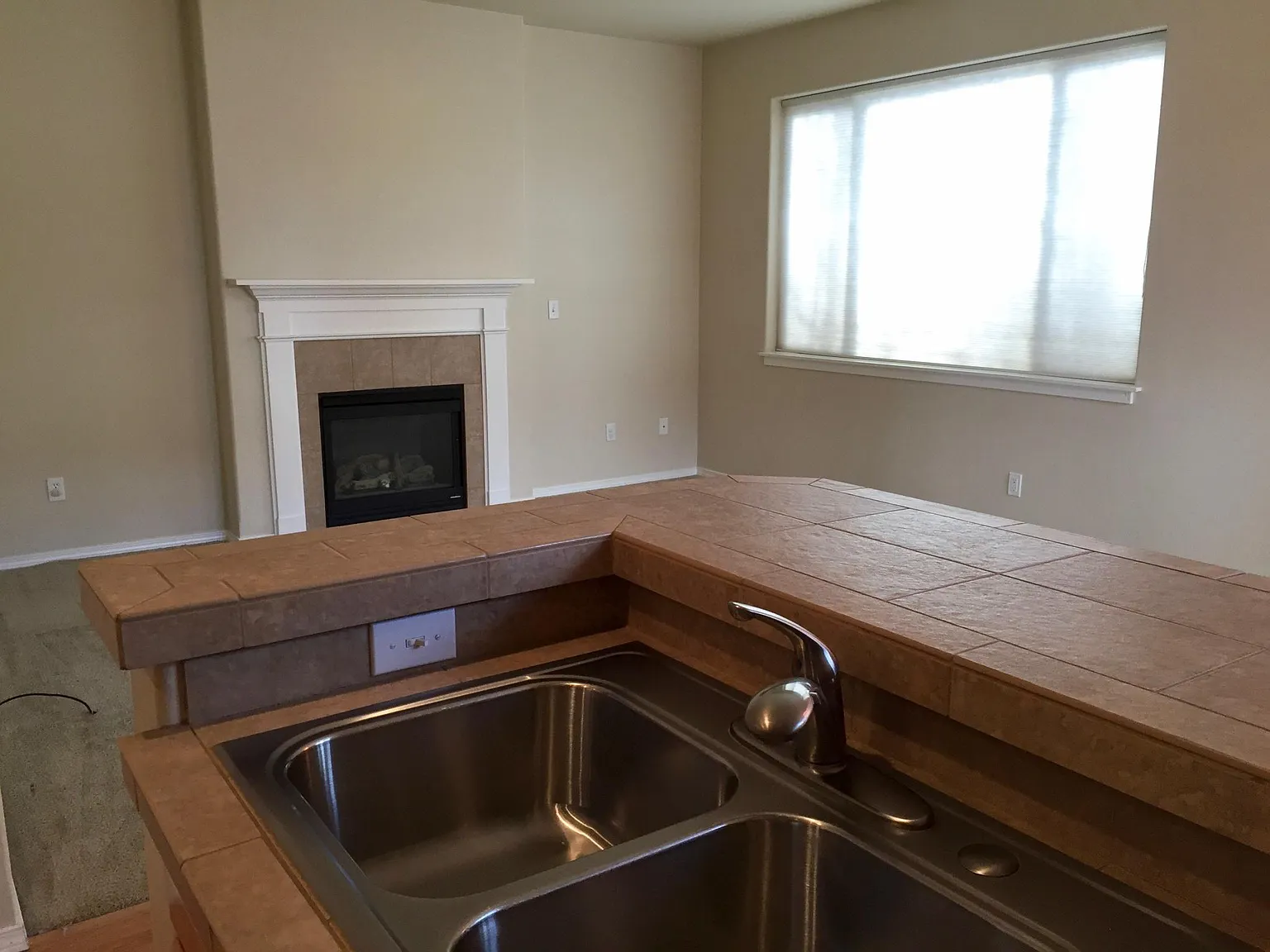 3 bed, 2.5 bath, 1500 sqft, $2,550 — Photo 3