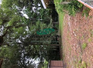 303 Edgewater Rd, Savannah, GA 31406