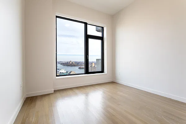 Rented by Bond New York | media 11