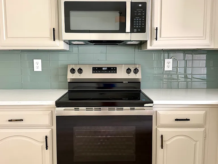 5221 Reed Dr — Photo 7
