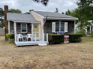 26 Pine St, Dennis Port, MA 02639