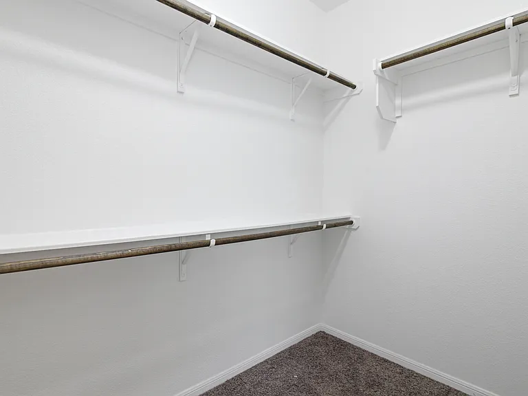 5716 Blackstone Dr — Photo 19