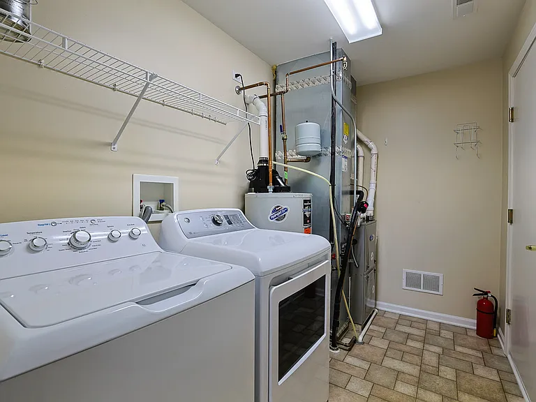 14021 Beaver Dam Ln — Photo 29