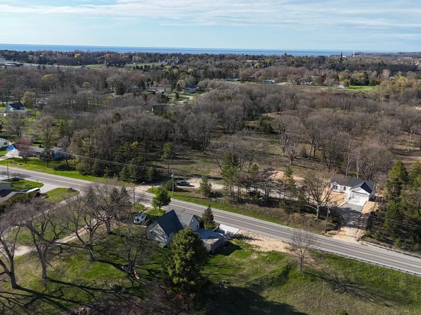 721 Merkey Rd W, Manistee, MI 49660