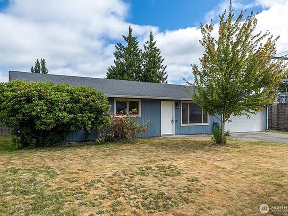 3rd image of 3420 Olive Way