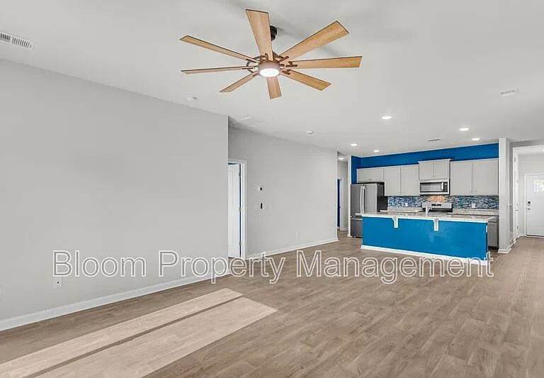 828 Lilyford Ln — Photo 20