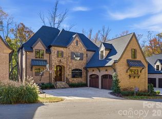 6010 Old Providence Ln, Charlotte, NC 28226