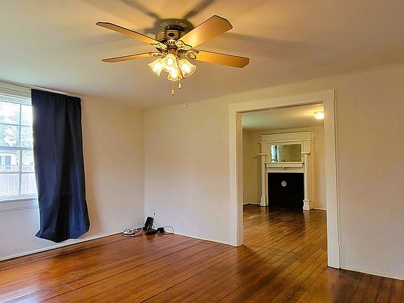 3rd image of 4059 Oakleys Ln