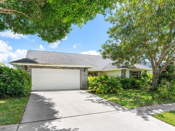 712 Lemongrass Lane, Wellington, FL 33414