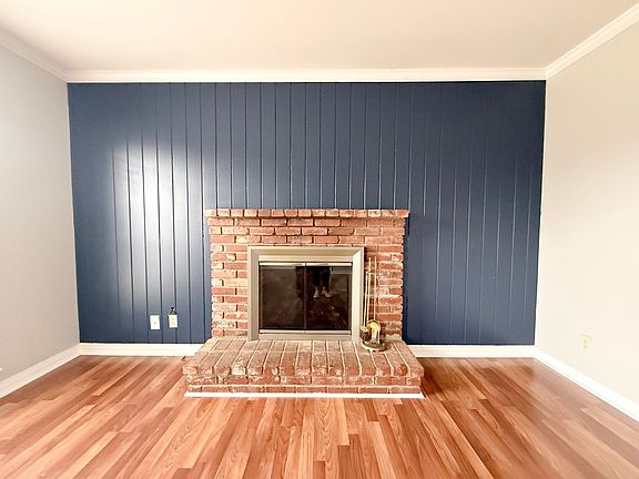 5th image of 995 Melrose Dr
