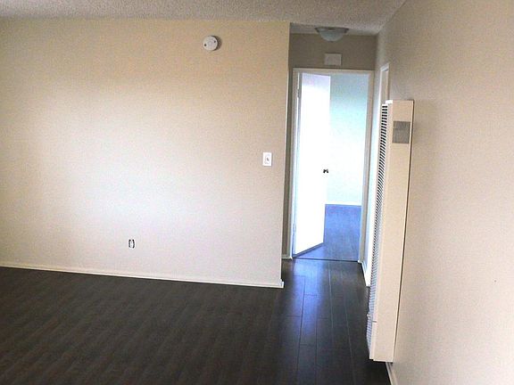 4th image of 1219 W 163rd St #B