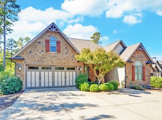 93 Villa Ct, Hartwell, GA 30643