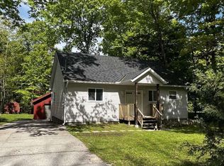 2135 Champlain Rd, Tiny, ON L9M0B1