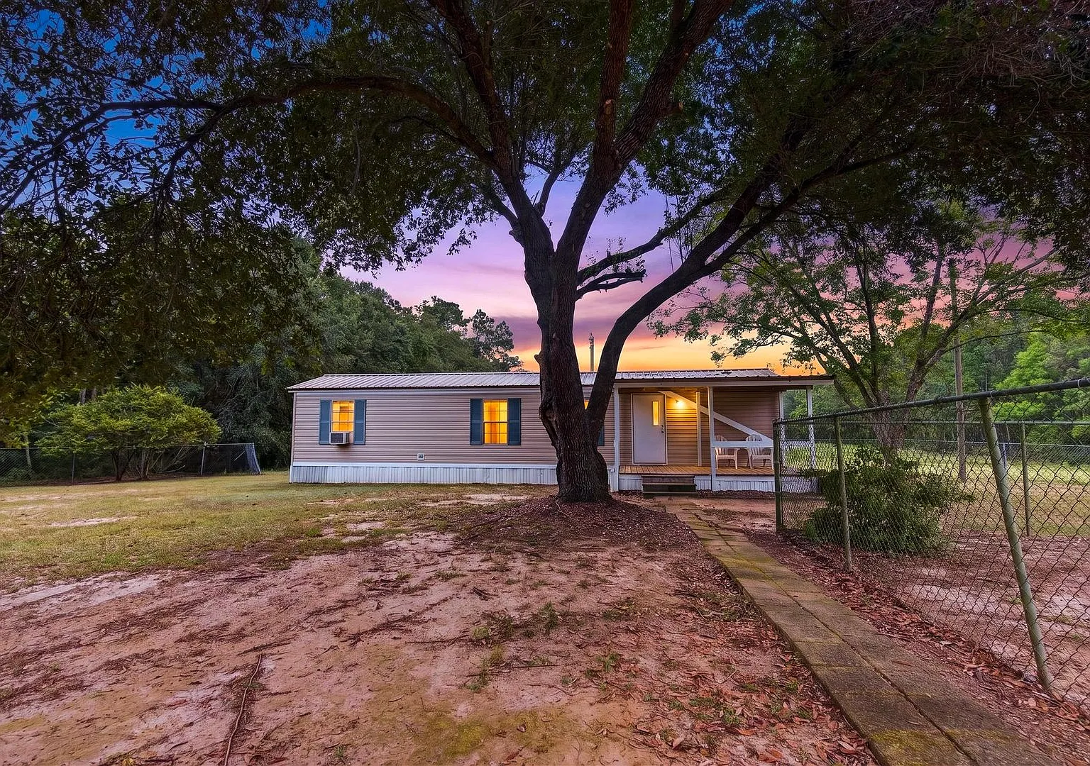 Cute 2 bedroom 1 bath mobile home in Lucedale — Photo 1