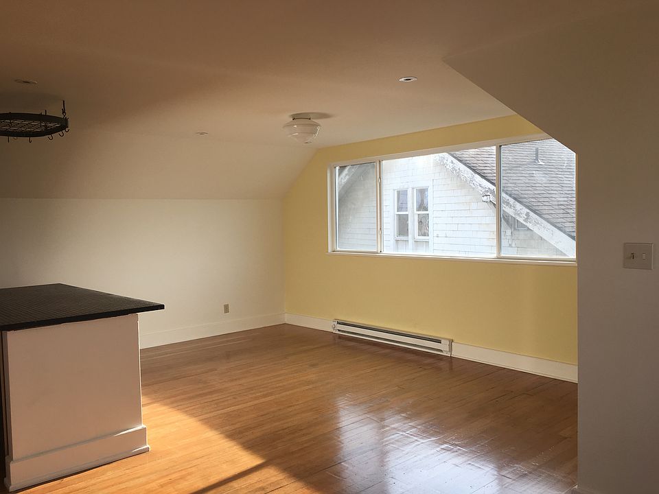 1st image of 3019 Beacon Ave S #A