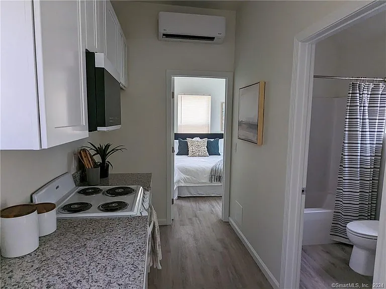 1187 N Broad St #9 — Photo 5