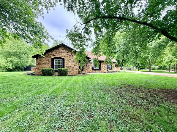 3052 W Burning Tree Rd, Crawfordsville, IN 47933