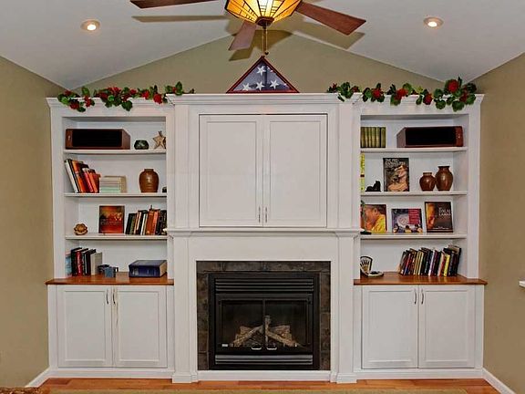 4th image of 5 Snowberry Dr