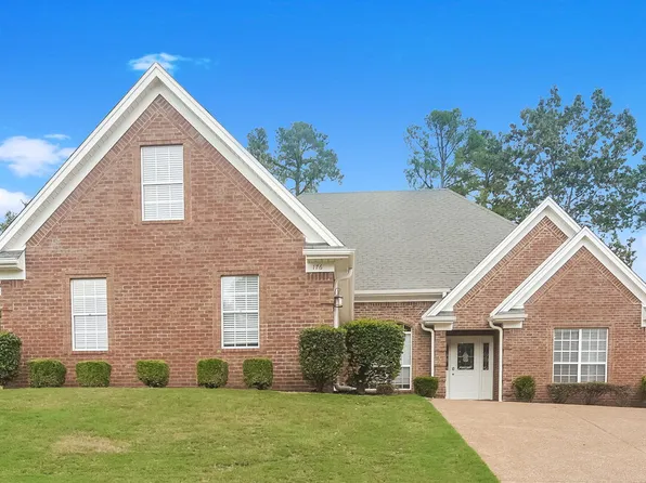 176 Pebble Creek Cv E, Hernando, MS 38632