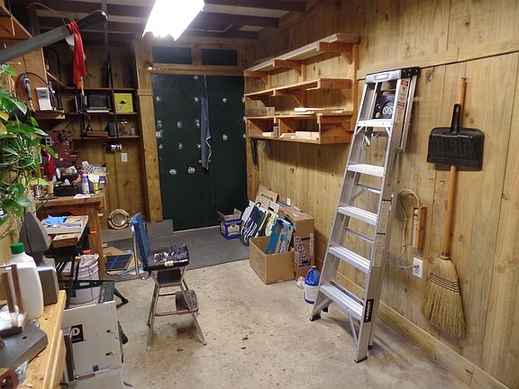5th image of 8504 Stable Dr