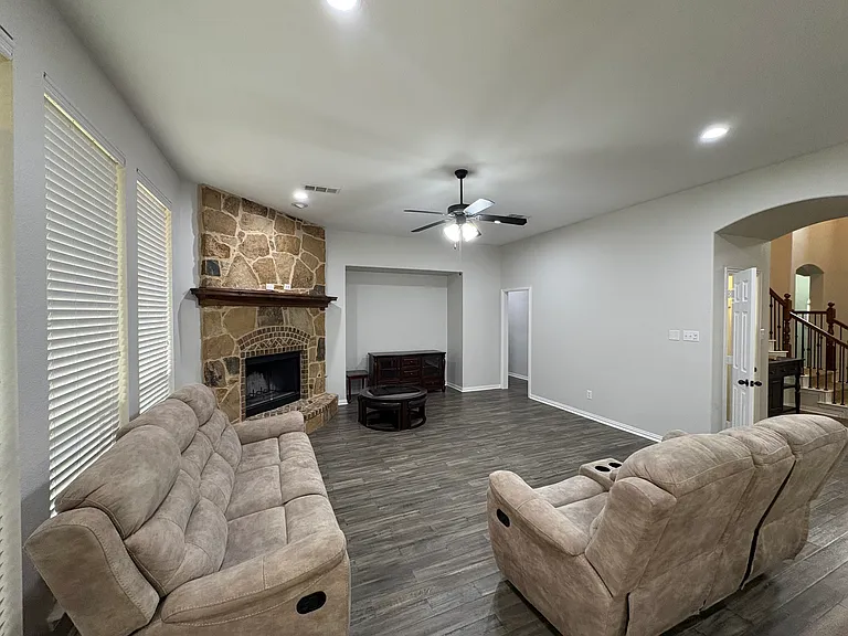 1006 Knoxbridge Rd — Photo 7