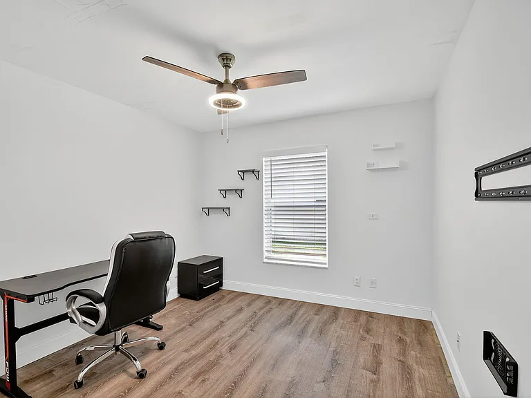 1891 Oak Berry Cir — Photo 25