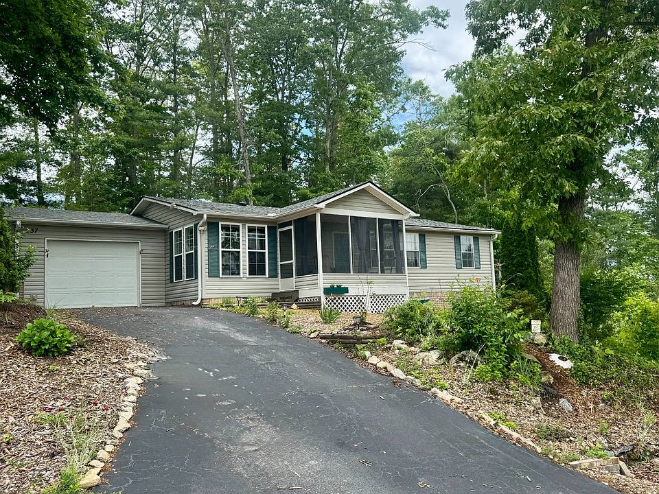 1st image of 237 Greystone Dr