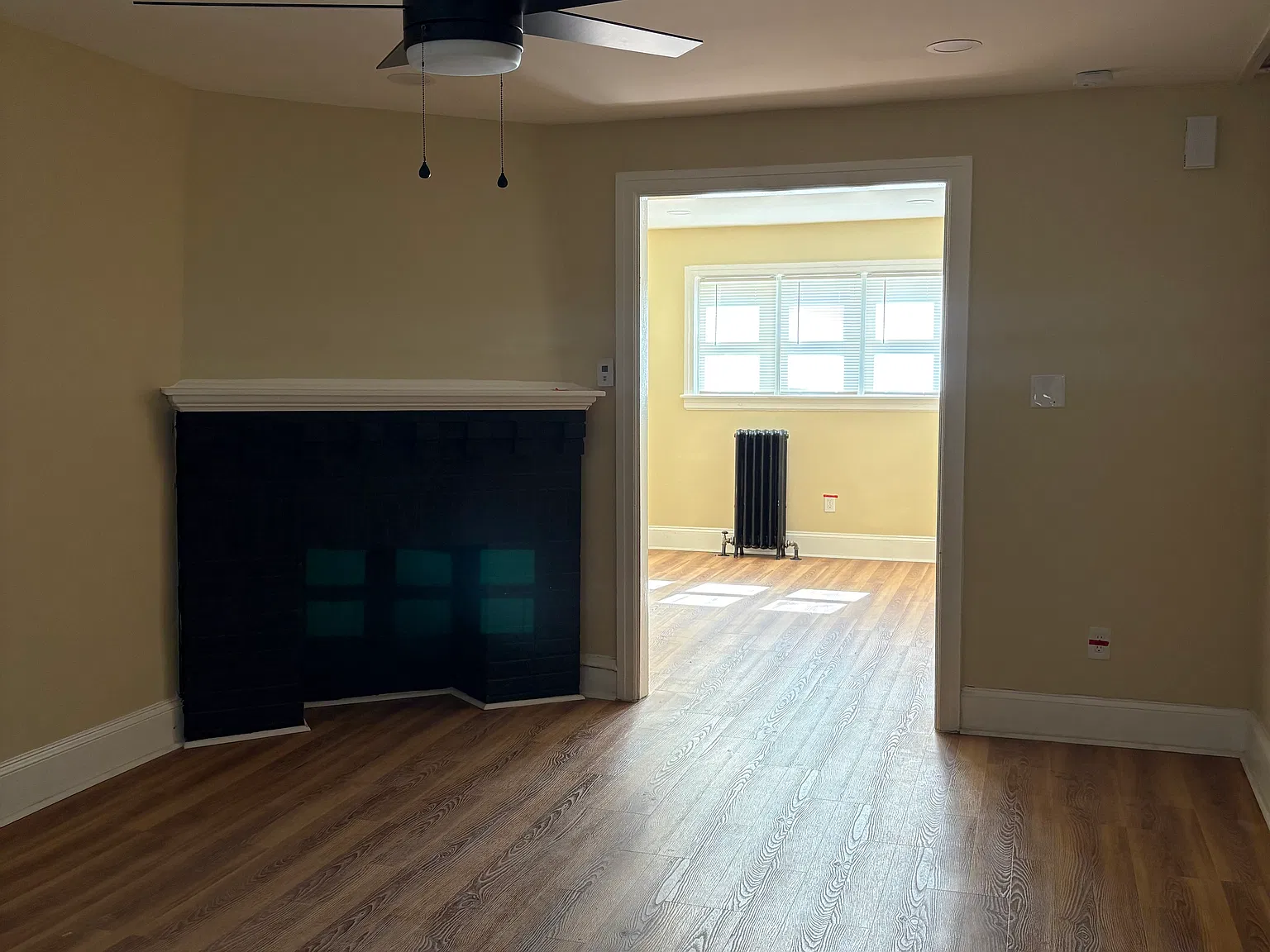 3 bed, 1064 sqft, $1,950 — Photo 3