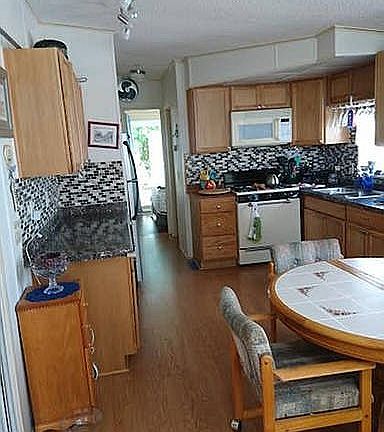 Kitchen area