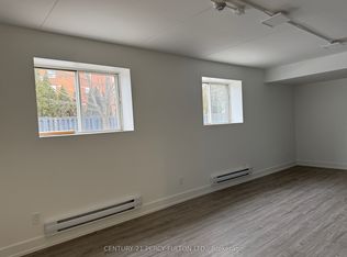 19 Regency Cres #102, Whitby, ON L1N 8M6