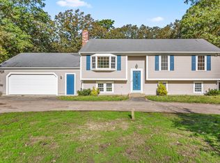 163 Quaker Meetinghouse Rd, Sandwich, MA 02537