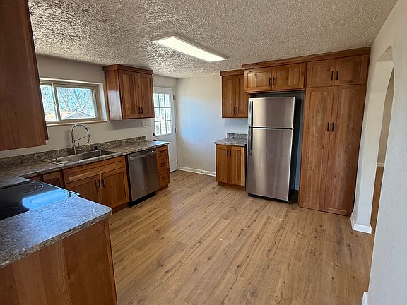 2nd image of 37 La Ladera Rd