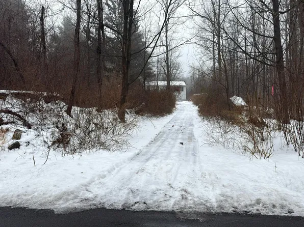 530 N Elting Corners Rd, Lloyd, NY 12528