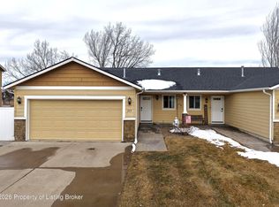 249 Kuchenski Dr, Dickinson, ND 58601