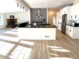 37885 Golden Valley Ln, Cherry Valley, CA 92223