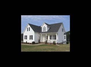160 Riverwood Dr, Fuquay Varina, NC 27526